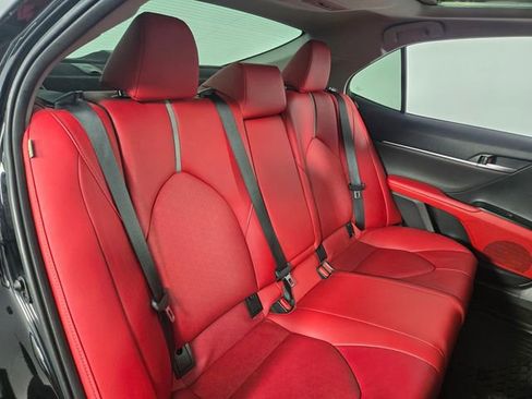 Used 2019 Toyota Camry XSE image 15