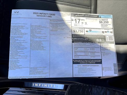 New 2025 INFINITI QX80 Sensory image 27