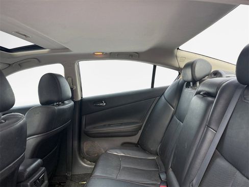 Used 2014 Nissan Maxima 3.5 SV w/ SV Value Package image 24