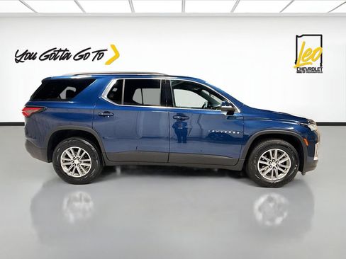 Used 2023 Chevrolet Traverse LT FWD image 5