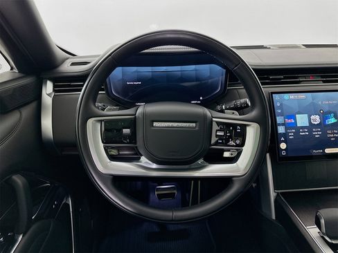 Used 2025 Land Rover Range Rover Long Wheelbase Autobiography image 24