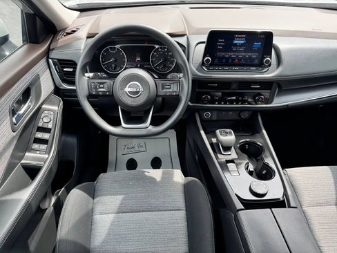 Used 2023 Nissan Rogue SV AWD/4WD image 19