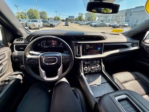 Certified 2024 GMC Yukon XL Denali AWD/4WD image 16