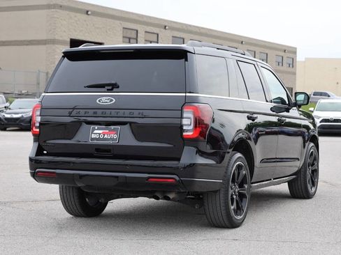Used 2023 Ford Expedition Limited AWD/4WD image 8