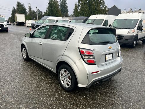 Used 2020 Chevrolet Sonic LT image 5
