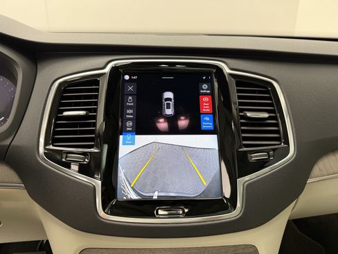 Certified 2023 Volvo XC90 B6 Plus w/ Protection Package Premier AWD/4WD image 18