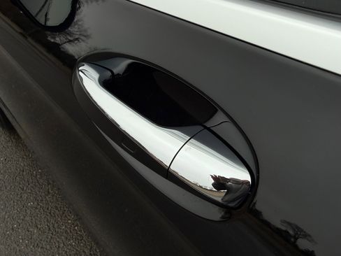 Used 2023 Mercedes-Benz GLC 300 4MATIC Coupe image 42