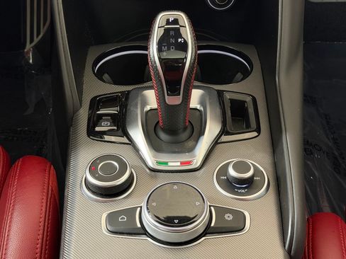 Used 2020 Alfa Romeo Giulia Ti Sport AWD/4WD image 15