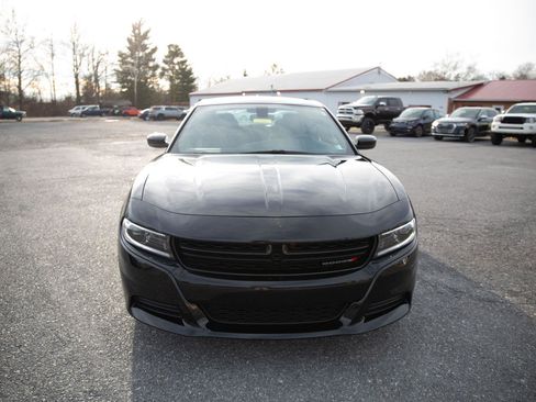Used 2023 Dodge Charger SXT image 2