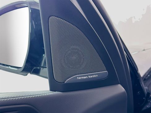 New 2026 BMW X5 xDrive40i w/ M Sport Package image 22