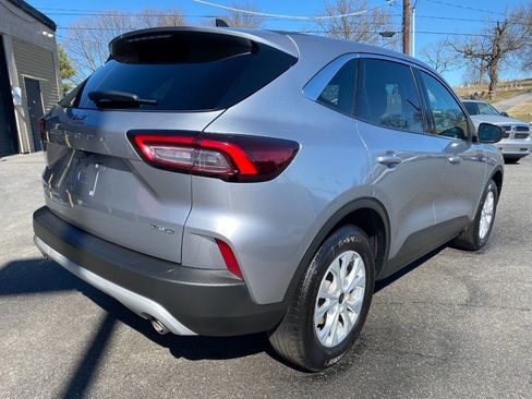 Used 2024 Ford Escape Active image 3