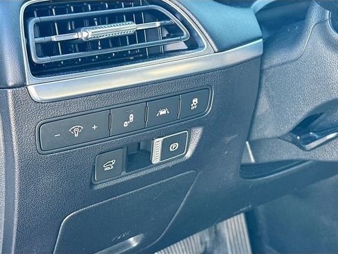 Used 2021 Hyundai Palisade Calligraphy image 10