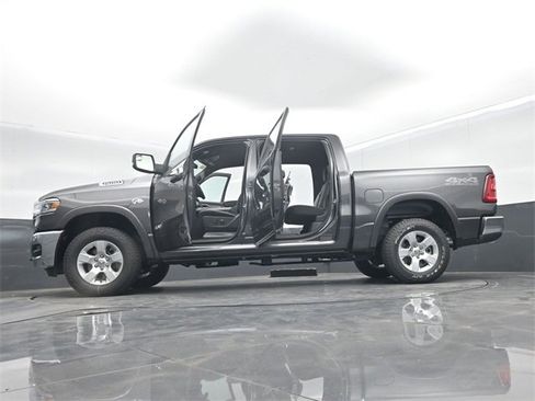 New 2026 RAM 1500 4x4 Crew Cab image 66