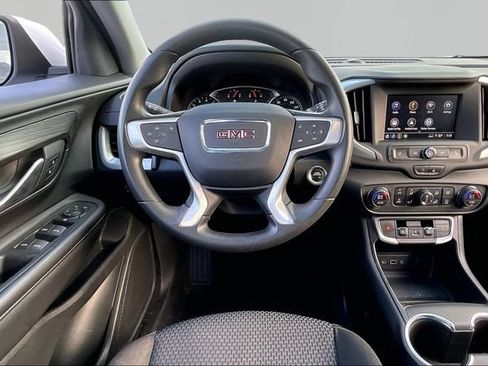 Used 2022 GMC Terrain SLE w/ Driver Convenience Package FWD image 6