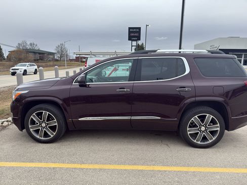 Used 2017 GMC Acadia Denali w/ Technology Package AWD/4WD image 2