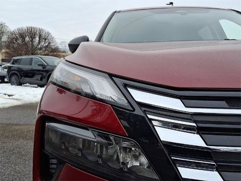 Certified 2025 Nissan Rogue S image 11