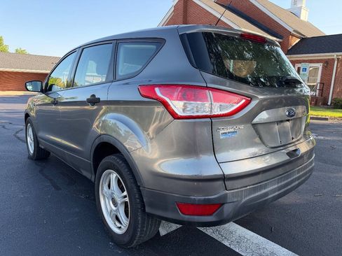 Used 2014 Ford Escape S FWD image 5
