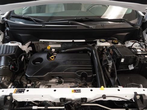 Certified 2023 Chevrolet Equinox LS w/ LS Convenience Package FWD image 18