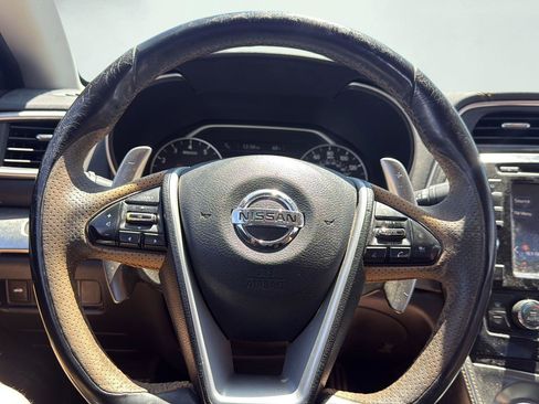 Used 2016 Nissan Maxima SR FWD image 17