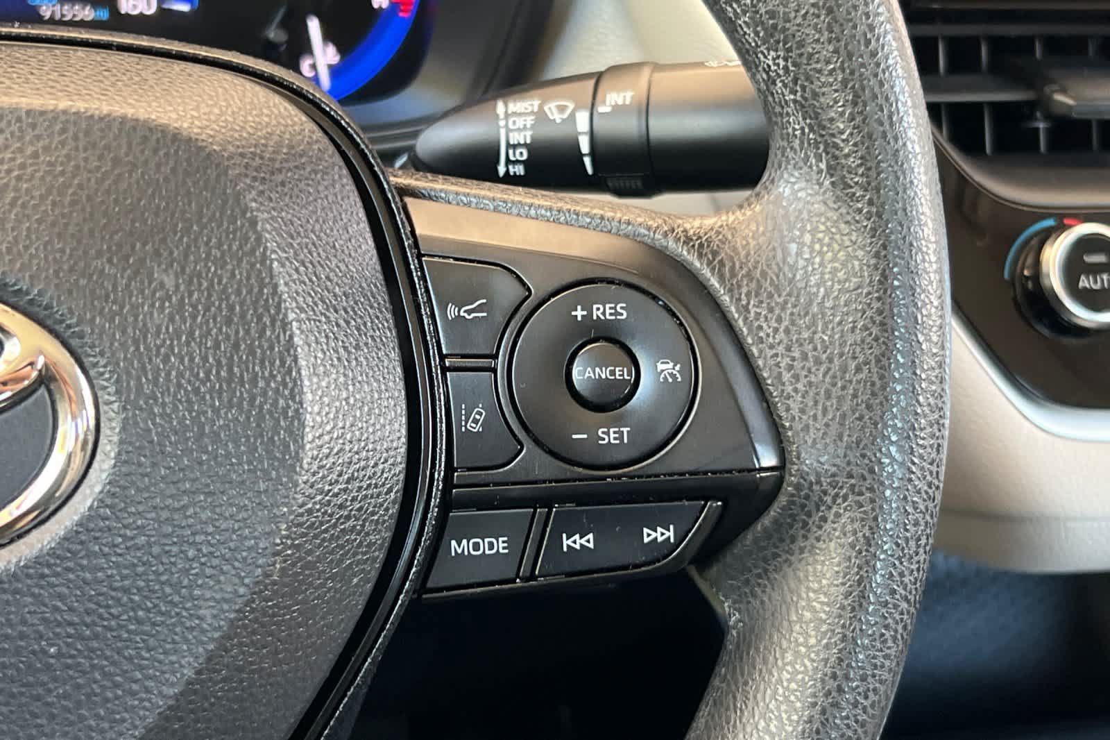 Certified 2022 Toyota Corolla LE FWD image 25
