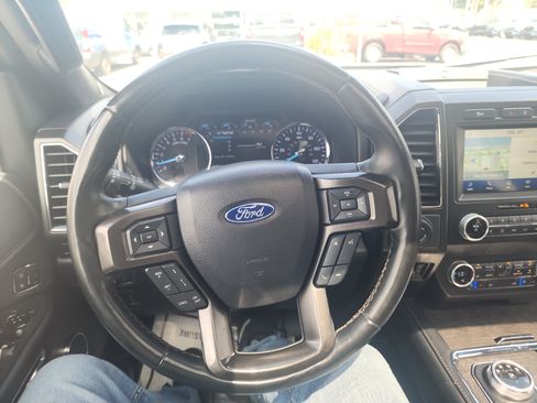 Used 2021 Ford Expedition Limited RWD image 32