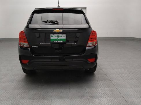 Used 2020 Chevrolet Trax LS w/ Tint and Cruise Package image 7