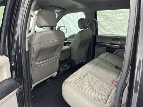 Used 2015 Ford F150 XLT w/ Equipment Group 302A Luxury AWD/4WD image 10