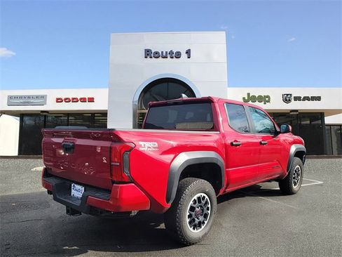 Used 2024 Toyota Tacoma TRD Sport image 8