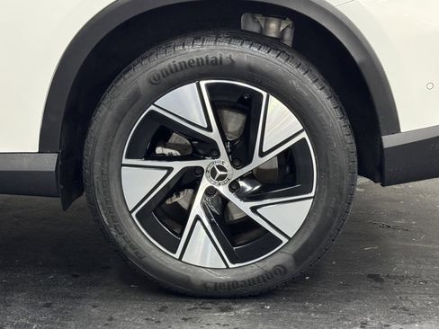 Certified 2023 Mercedes-Benz GLC 300 GLC 300 image 18