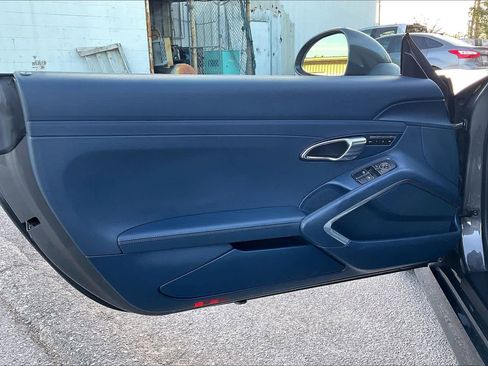 Used 2014 Porsche Boxster S image 15