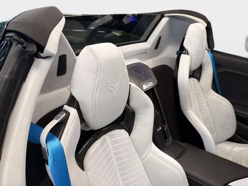 Used 2024 Chevrolet Corvette Z06 w/ Z07 Performance Package image 25