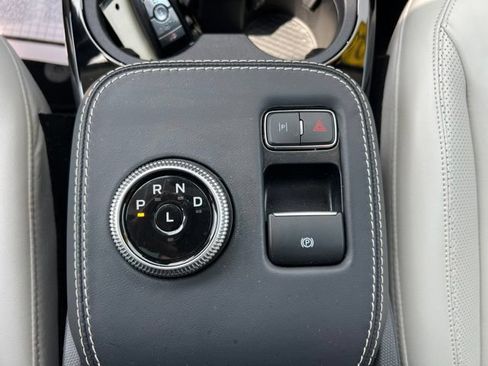 Used 2024 Ford Mustang Mach-E Premium AWD/4WD image 33