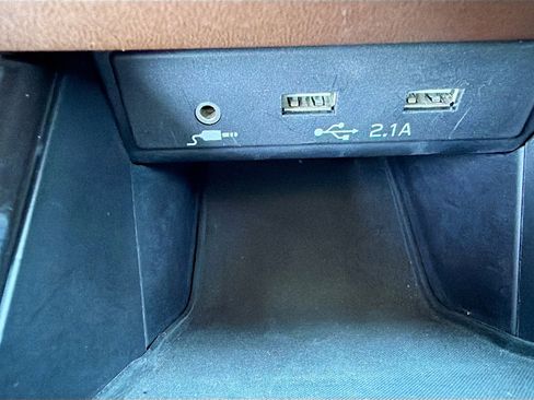 Used 2021 Subaru Outback Touring XT image 31