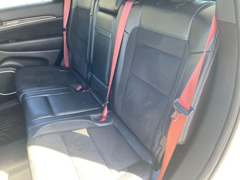 Used 2019 Jeep Grand Cherokee SRT AWD/4WD image 12