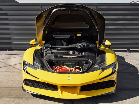 Used 2022 Ferrari SF90 Stradale image 16