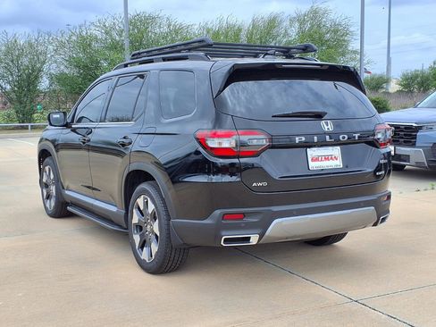 New 2026 Honda Pilot Elite image 2