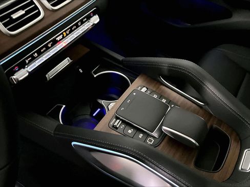 New 2026 Mercedes-Benz GLE 350 4MATIC image 11