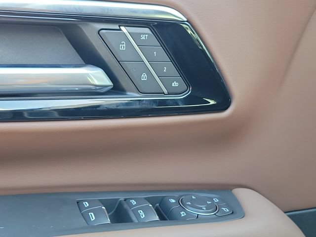 New 2026 Chevrolet Tahoe High Country w/ Sun And Tow Package AWD/4WD image 25