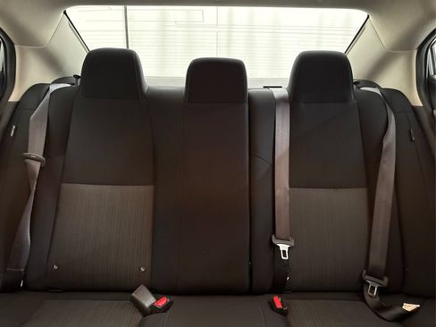 Used 2025 Nissan Sentra SV FWD image 34