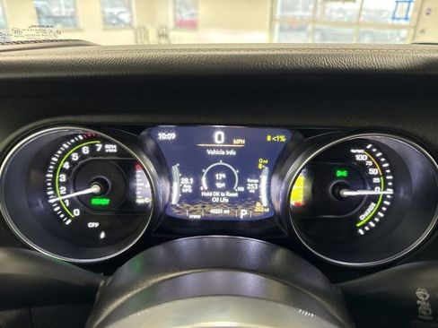 Used 2023 Jeep Wrangler Unlimited Sahara w/ Cold Weather Group image 35