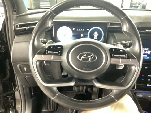 Certified 2022 Hyundai Santa Cruz Limited AWD/4WD image 9