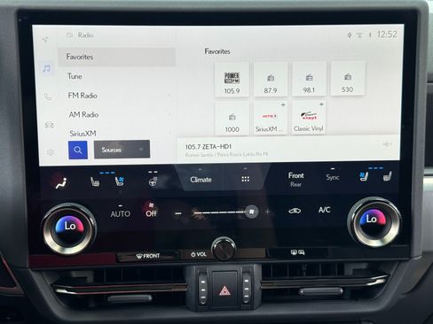 Used 2024 Lexus GX 550 w/ Cold Area Package AWD/4WD image 29