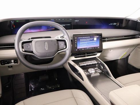 New 2026 Lincoln Nautilus Premier w/ Jet Appearance Package AWD/4WD image 2