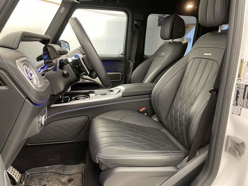 Used 2025 Mercedes-Benz G 63 AMG 4MATIC image 5