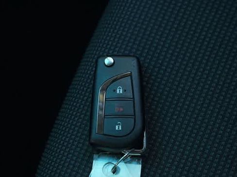 Used 2024 Toyota RAV4 LE image 28