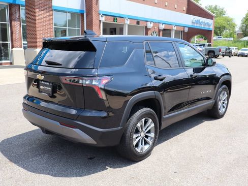 Used 2025 Chevrolet Equinox LT FWD image 30