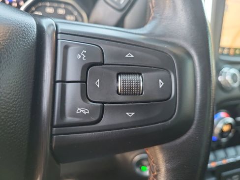 Used 2021 GMC Sierra 1500 AT4 w/ Technology Package image 29