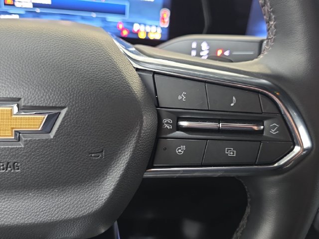 Used 2025 Chevrolet Suburban Premier AWD/4WD image 17