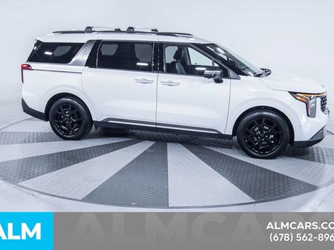 Used 2025 Kia Carnival SX Prestige FWD image 13
