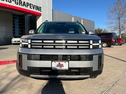 Used 2025 Hyundai Santa Fe SEL image 4